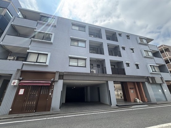 apartment 東京都東久留米市本町１丁目
地図を見る