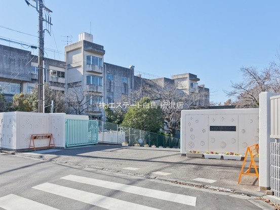 apartment 埼玉県入間市高倉３丁目
地図を見る