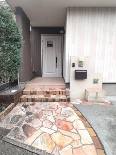 detached 埼玉県入間市久保稲荷５丁目
地図を見る