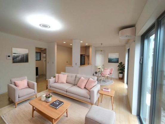 detached 埼玉県入間市久保稲荷５丁目
地図を見る