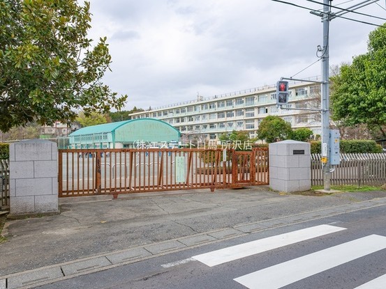 apartment 埼玉県所沢市大字山口
地図を見る