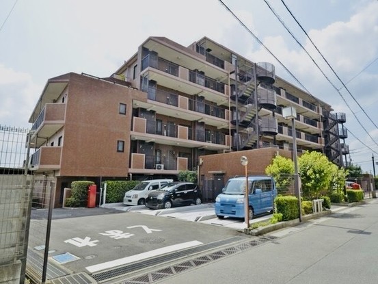 apartment 埼玉県入間市大字下藤沢
地図を見る