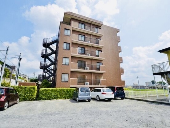 apartment 埼玉県入間市大字下藤沢
地図を見る