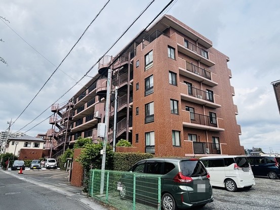 apartment 埼玉県入間市大字下藤沢
地図を見る