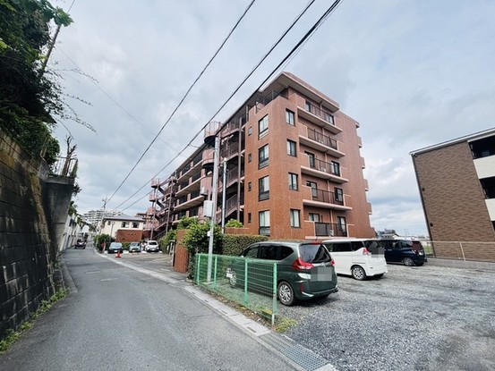 apartment 埼玉県入間市大字下藤沢
地図を見る