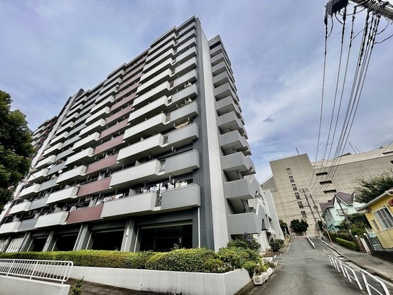 apartment 埼玉県入間市豊岡１丁目
地図を見る