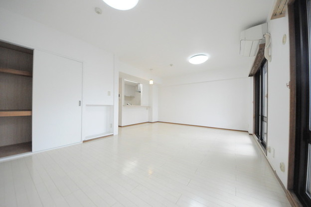 apartment 埼玉県入間市東藤沢３丁目
地図を見る