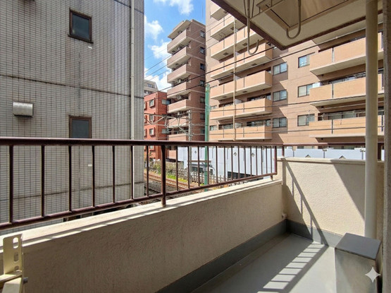 apartment 東京都東村山市栄町２丁目
地図を見る