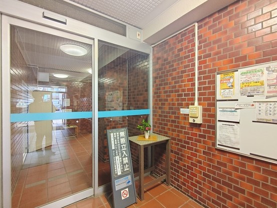 apartment 東京都東村山市栄町２丁目
地図を見る
