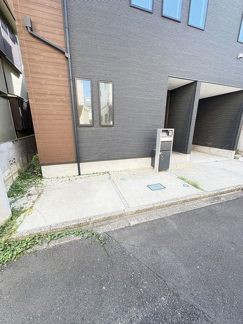 detached 埼玉県入間郡三芳町大字竹間沢
地図を見る