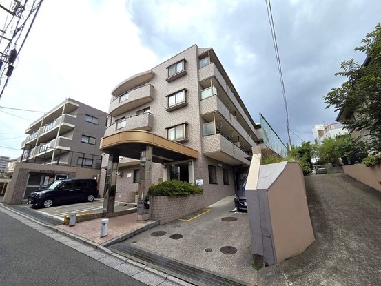 apartment 埼玉県所沢市大字山口
地図を見る