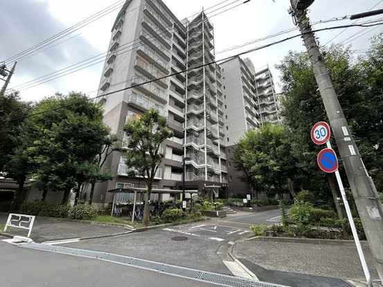 apartment 埼玉県入間郡三芳町大字藤久保
地図を見る