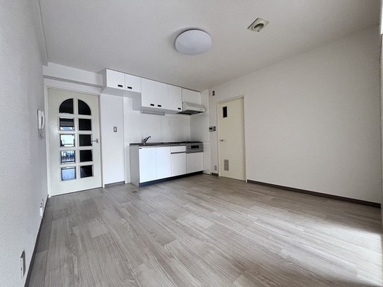 apartment 東京都清瀬市松山１丁目
地図を見る