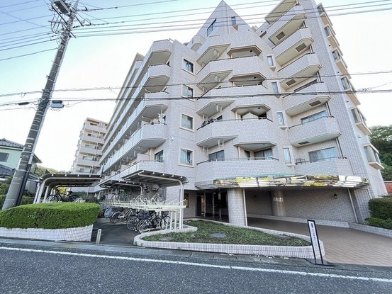 apartment 埼玉県入間市宮寺
地図を見る
