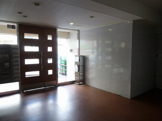 apartment 東京都中野区新井２丁目1-19 パックマートビル4F