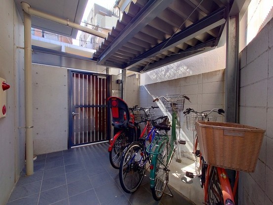 apartment 東京都中野区新井２丁目1-19 パックマートビル4F