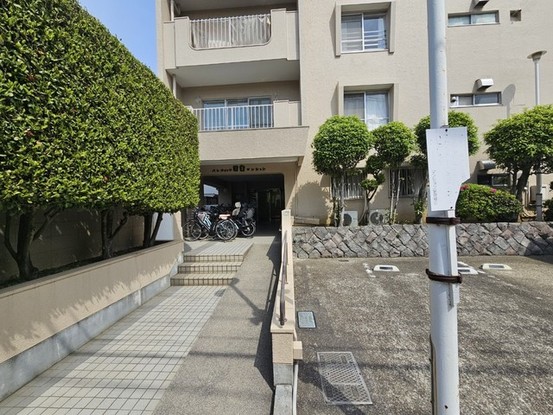 apartment 東京都中野区新井２丁目1-19 パックマートビル4F