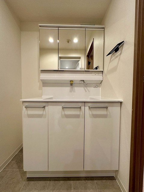 apartment 東京都中野区新井２丁目1-19 パックマートビル4F