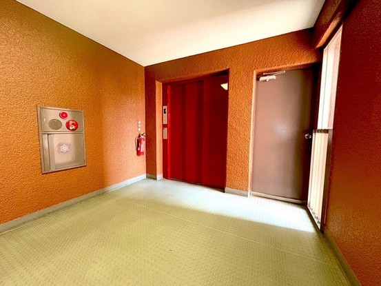apartment 東京都中野区新井２丁目1-19 パックマートビル4F