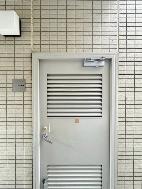 apartment 東京都中野区新井２丁目1-19 パックマートビル4F