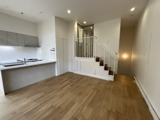 apartment 東京都中野区新井２丁目1-19 パックマートビル4F