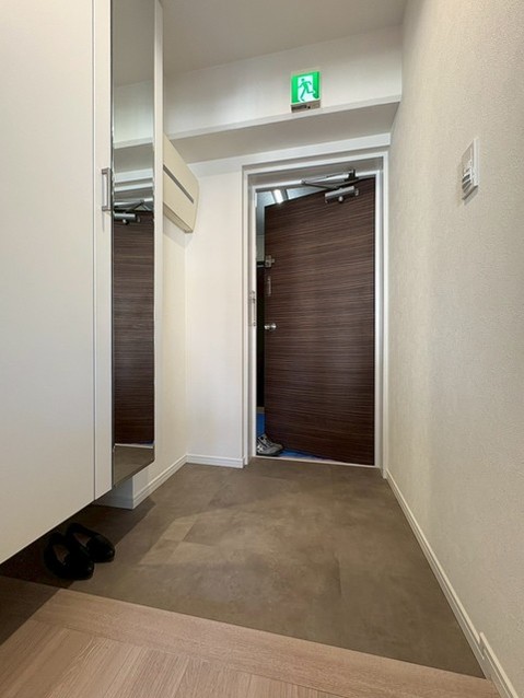 apartment 東京都中野区新井２丁目1-19 パックマートビル4F