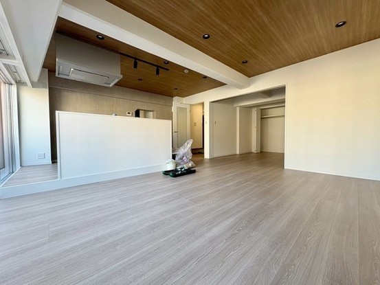 apartment 東京都中野区新井２丁目1-19 パックマートビル4F