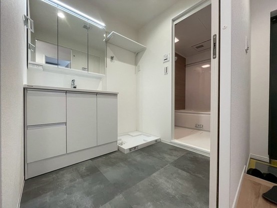 apartment 東京都中野区新井２丁目1-19 パックマートビル4F