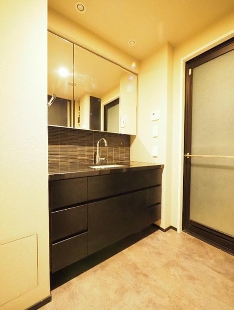 apartment 東京都中野区新井２丁目1-19 パックマートビル4F