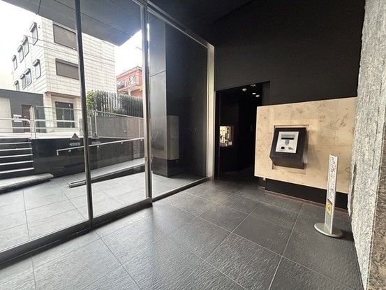 apartment 東京都中野区新井２丁目1-19 パックマートビル4F