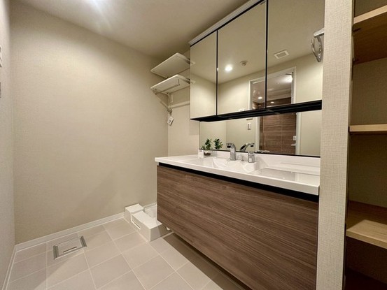 apartment 東京都中野区新井２丁目1-19 パックマートビル4F