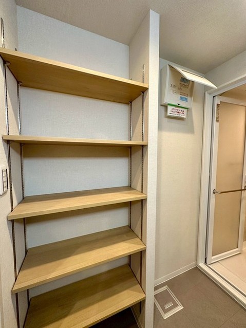 apartment 東京都中野区新井２丁目1-19 パックマートビル4F