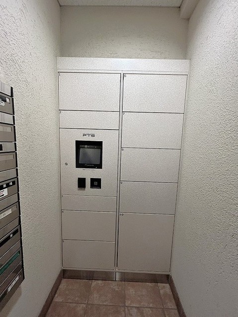 apartment 東京都中野区新井２丁目1-19 パックマートビル4F