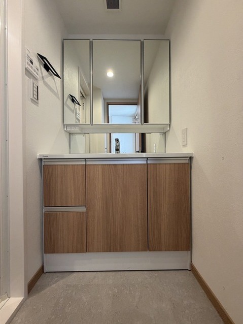 apartment 東京都中野区新井２丁目1-19 パックマートビル4F