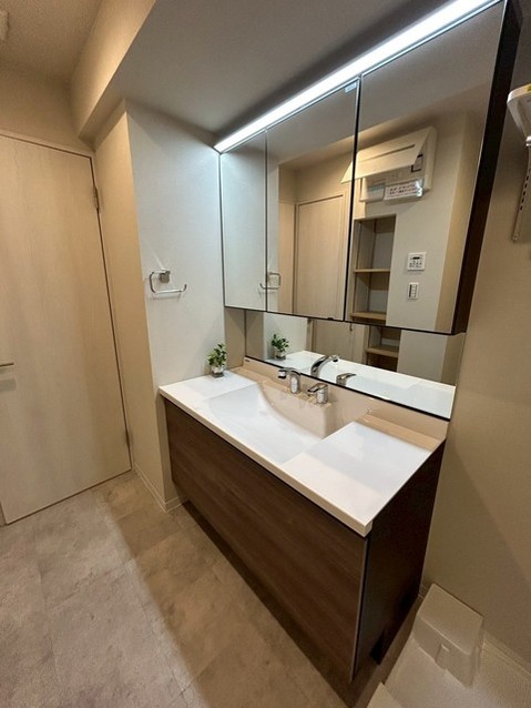 apartment 東京都中野区新井２丁目1-19 パックマートビル4F