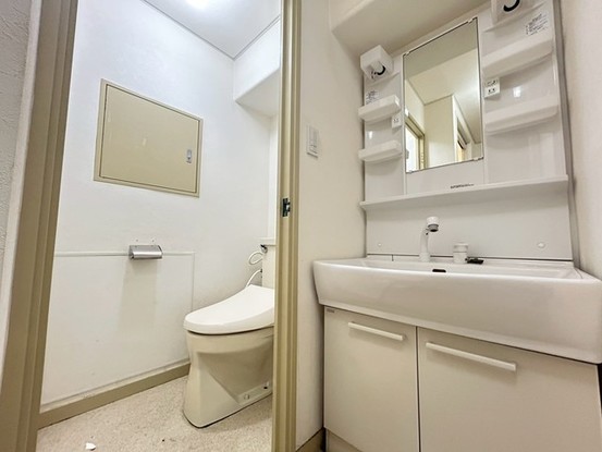 apartment 東京都中野区新井２丁目1-19 パックマートビル4F
