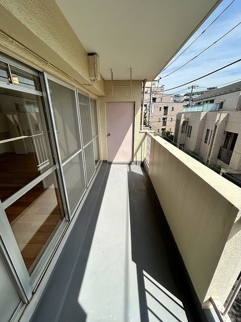 apartment 東京都中野区新井２丁目1-19 パックマートビル4F