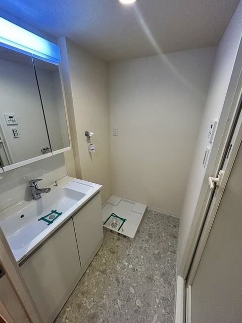 apartment 東京都中野区新井２丁目1-19 パックマートビル4F