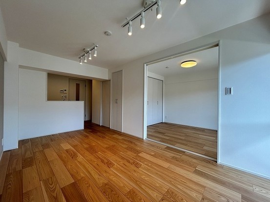 apartment 東京都中野区新井２丁目1-19 パックマートビル4F