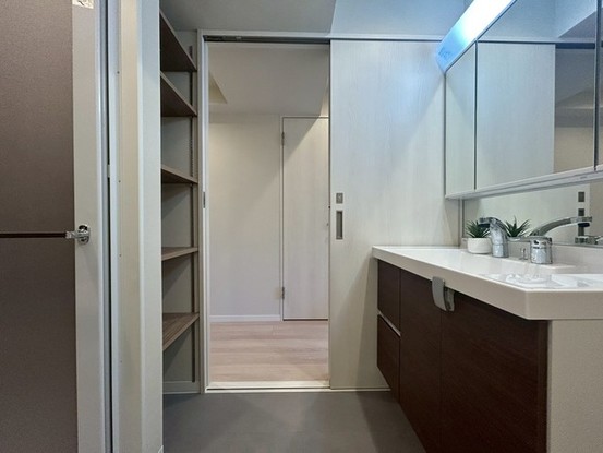 apartment 東京都中野区新井２丁目1-19 パックマートビル4F