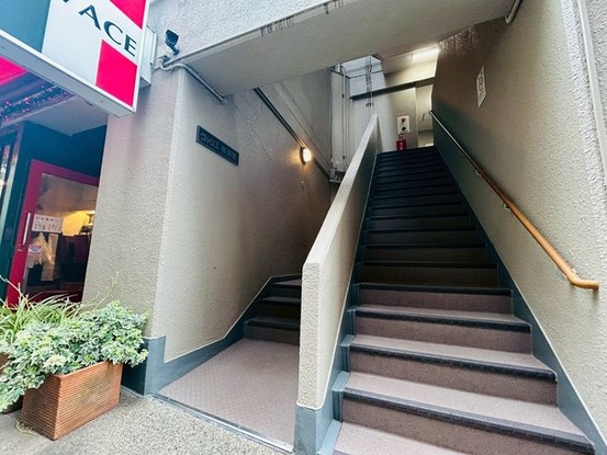 apartment 東京都中野区新井２丁目1-19 パックマートビル4F