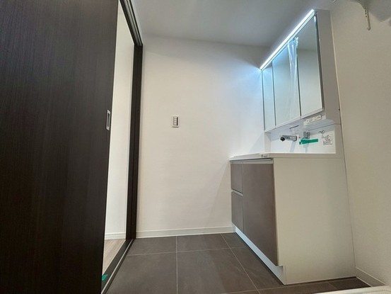 apartment 東京都中野区新井２丁目1-19 パックマートビル4F