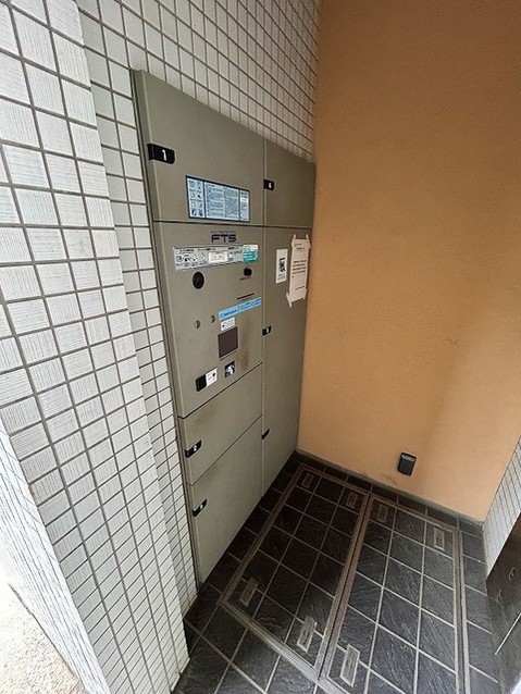apartment 東京都中野区新井２丁目1-19 パックマートビル4F