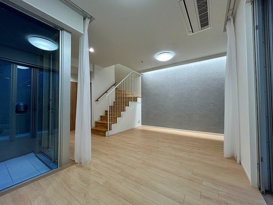 apartment 東京都中野区新井２丁目1-19 パックマートビル4F