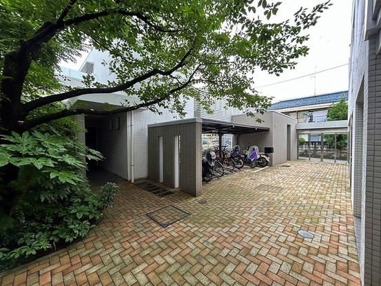 apartment 東京都中野区新井２丁目1-19 パックマートビル4F