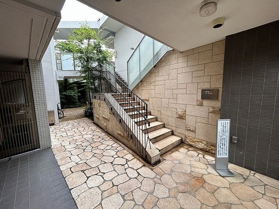 apartment 東京都中野区新井２丁目1-19 パックマートビル4F