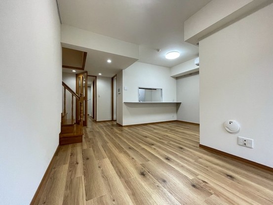 apartment 東京都中野区新井２丁目1-19 パックマートビル4F
