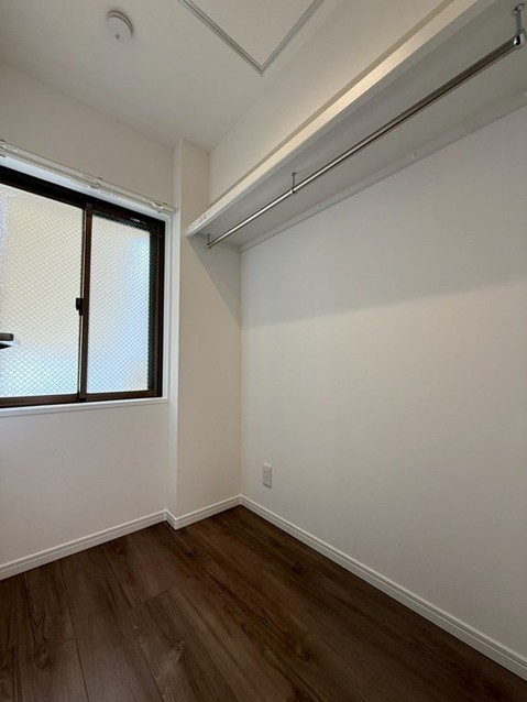 apartment 東京都中野区新井２丁目1-19 パックマートビル4F