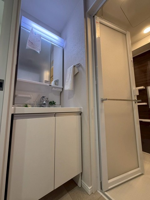 apartment 東京都中野区新井２丁目1-19 パックマートビル4F