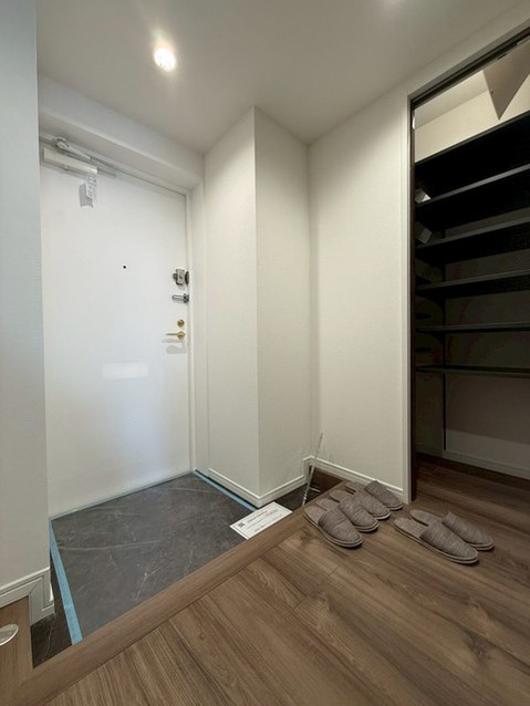 apartment 東京都中野区新井２丁目1-19 パックマートビル4F